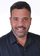 Foto de urna de Leandro Pinto