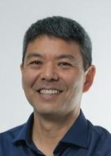 Foto de urna de Tomio Otsuka