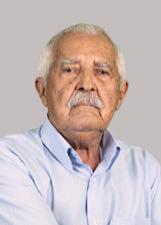 Foto de urna de Nelson Araújo