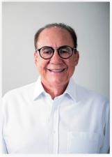 Foto de urna de Venâncio Fonseca