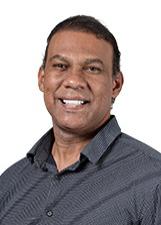 Foto de urna de Orlando Zé da Penha