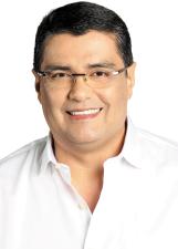 Foto de urna de Alexandre da Carbrás