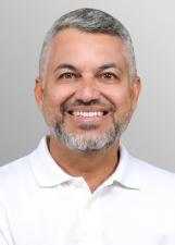 Foto de urna de Elmo Vaz