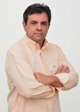 Foto de urna de Adriano Braga
