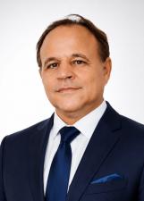 Foto de urna de Vando Moreira