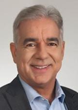 Foto de urna de Zé Neto
