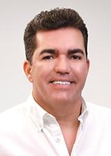 Foto de urna de Roger Aguiar