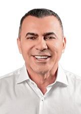 Foto de urna de Franzé Carneiro