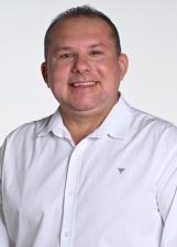 Foto de urna de Denis Gomes