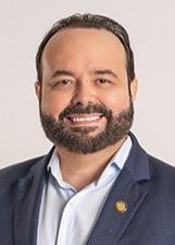 Foto de urna de Wellington Saboia