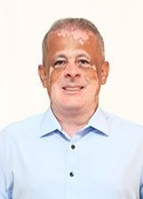 Foto de urna de Edem Alexandre