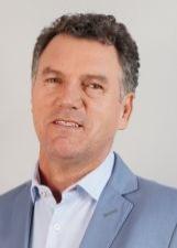 Foto de urna de Iolando