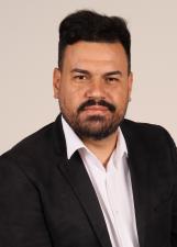 Foto de urna de Carlão Reclamão