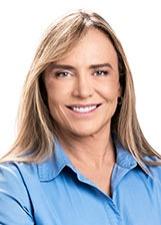 Foto de urna de Celina Leão