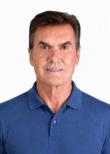 Foto de urna de Brizola Corteletti