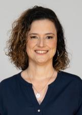 Foto de urna de Rhovena Gurgel