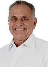 Foto de urna de Manato