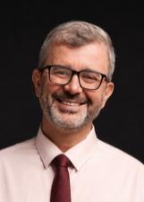 Foto de urna de Dr. Nésio Fernandes