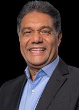 Foto de urna de Bispo Alves