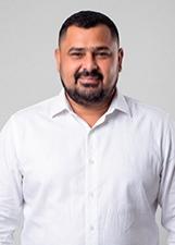 Foto de urna de Juninho Buguiu