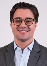 Foto de urna de Henrique César