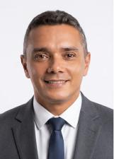Foto de urna de Antônio Carneiro