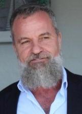Foto de urna de Antonio Zayek