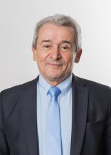 Foto de urna de Dr. Ezizio Barbosa
